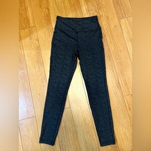 Mondetta Black Floral Pattern Leggings